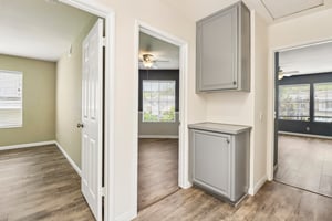 Stoney Gate Pl-S0207-033.jpg