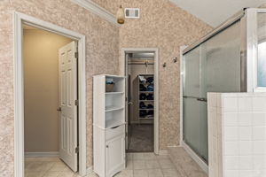 Primary suite walk-in closet #2