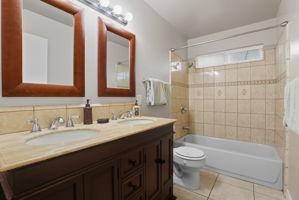  Photo 23