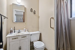  Photo 23