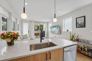Zenobia St-S1405-013.jpg
