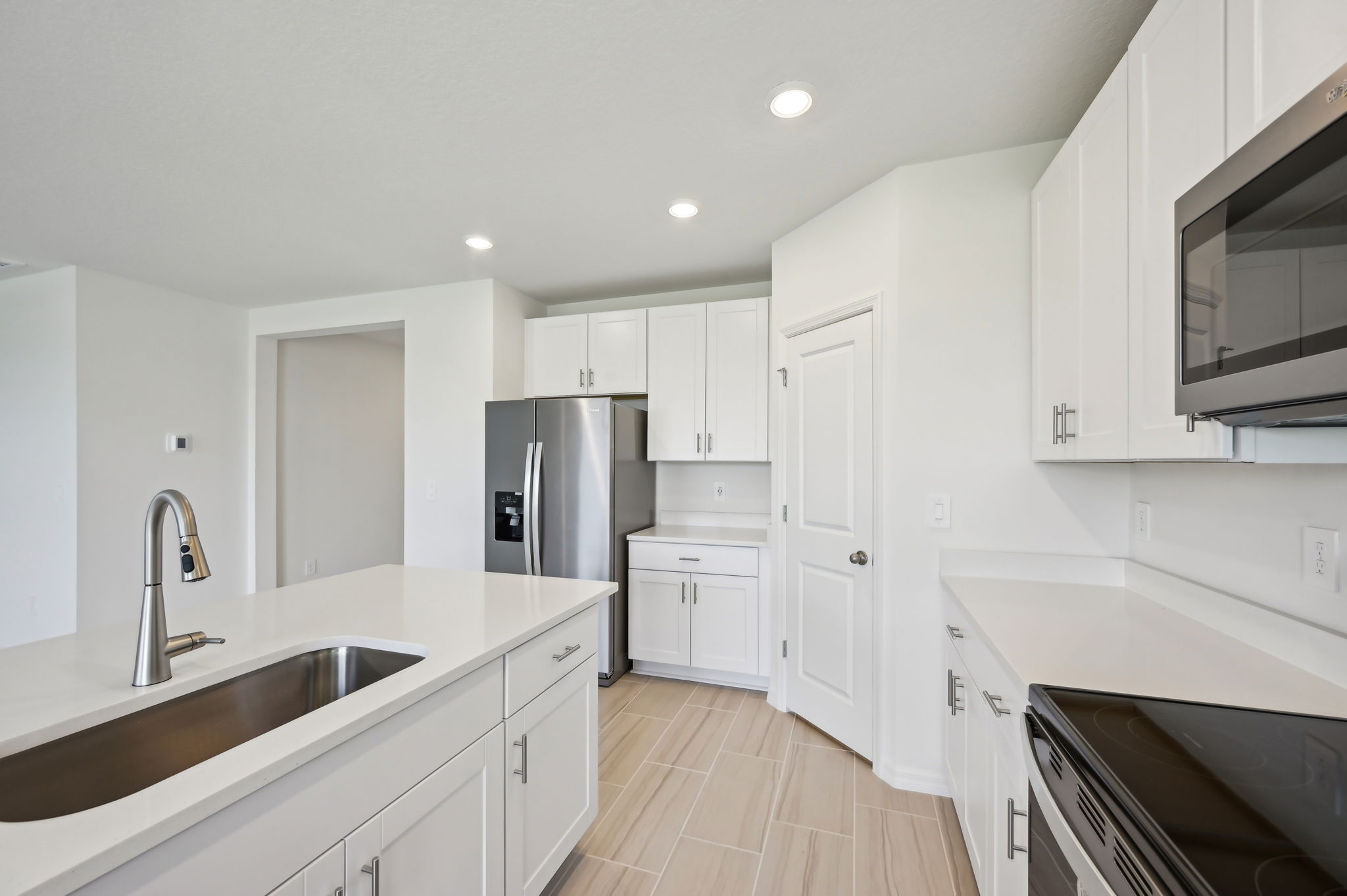 Tampa Division - Salt Meadows - 14112 Gunnison Cove - 010