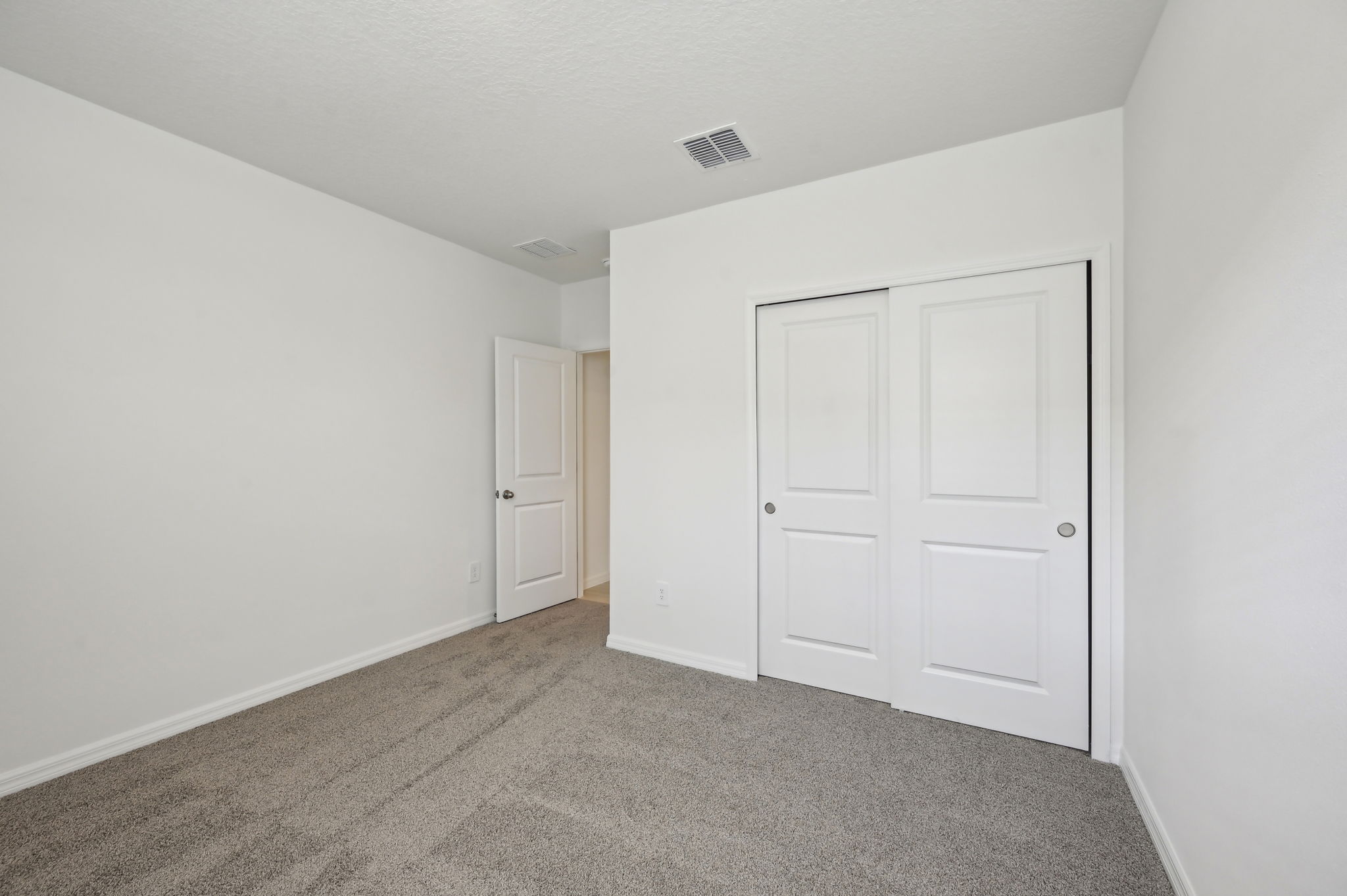 Tampa Division - Salt Meadows - 14112 Gunnison Cove - 021