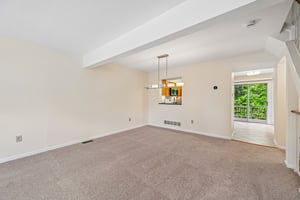Oakpointe Dr-S0110-009.jpg