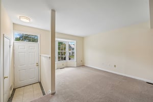 Oakpointe Dr-S0110-013.jpg