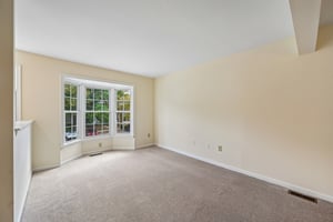 Oakpointe Dr-S0110-014.jpg