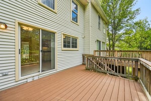 Oakpointe Dr-S0110-048.jpg
