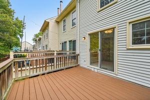 Oakpointe Dr-S0110-049.jpg
