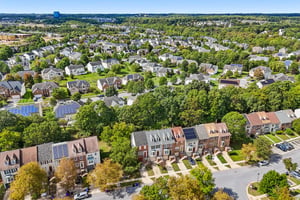 Oakpointe Dr-S0110-061.jpg