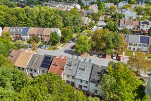 Oakpointe Dr-S0110-072.jpg