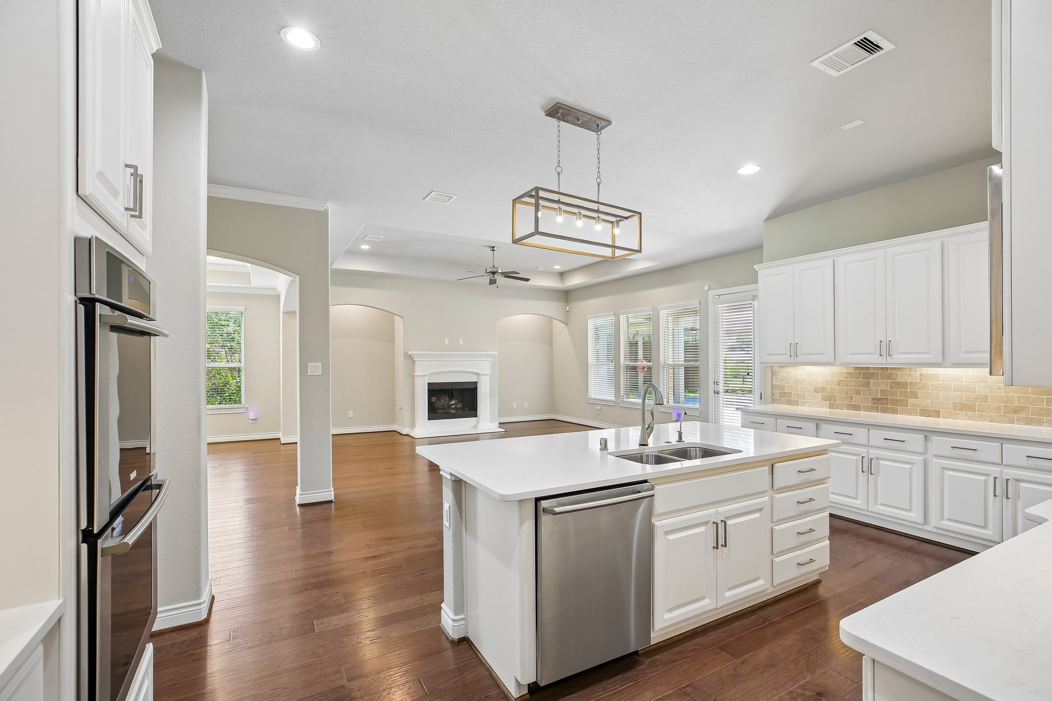 Aspen Woods Ct-S1807-013.jpg