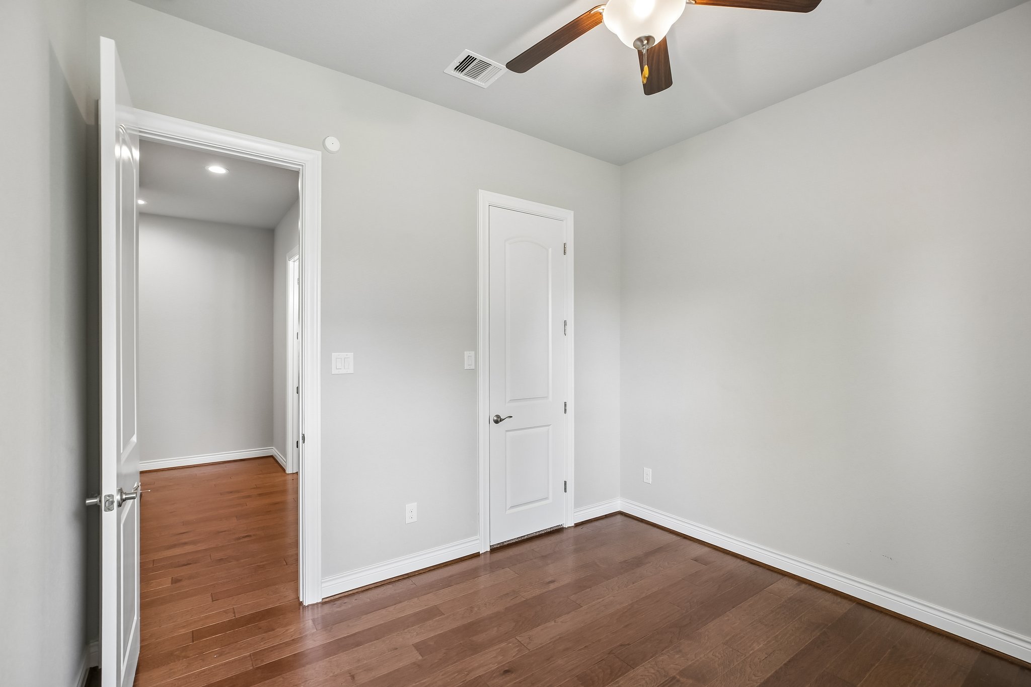 Aspen Woods Ct-S1807-030.jpg