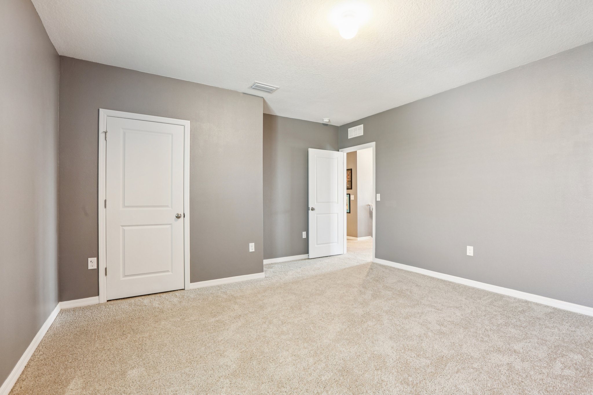 Arbor Pines Dr-S0909-043.jpg