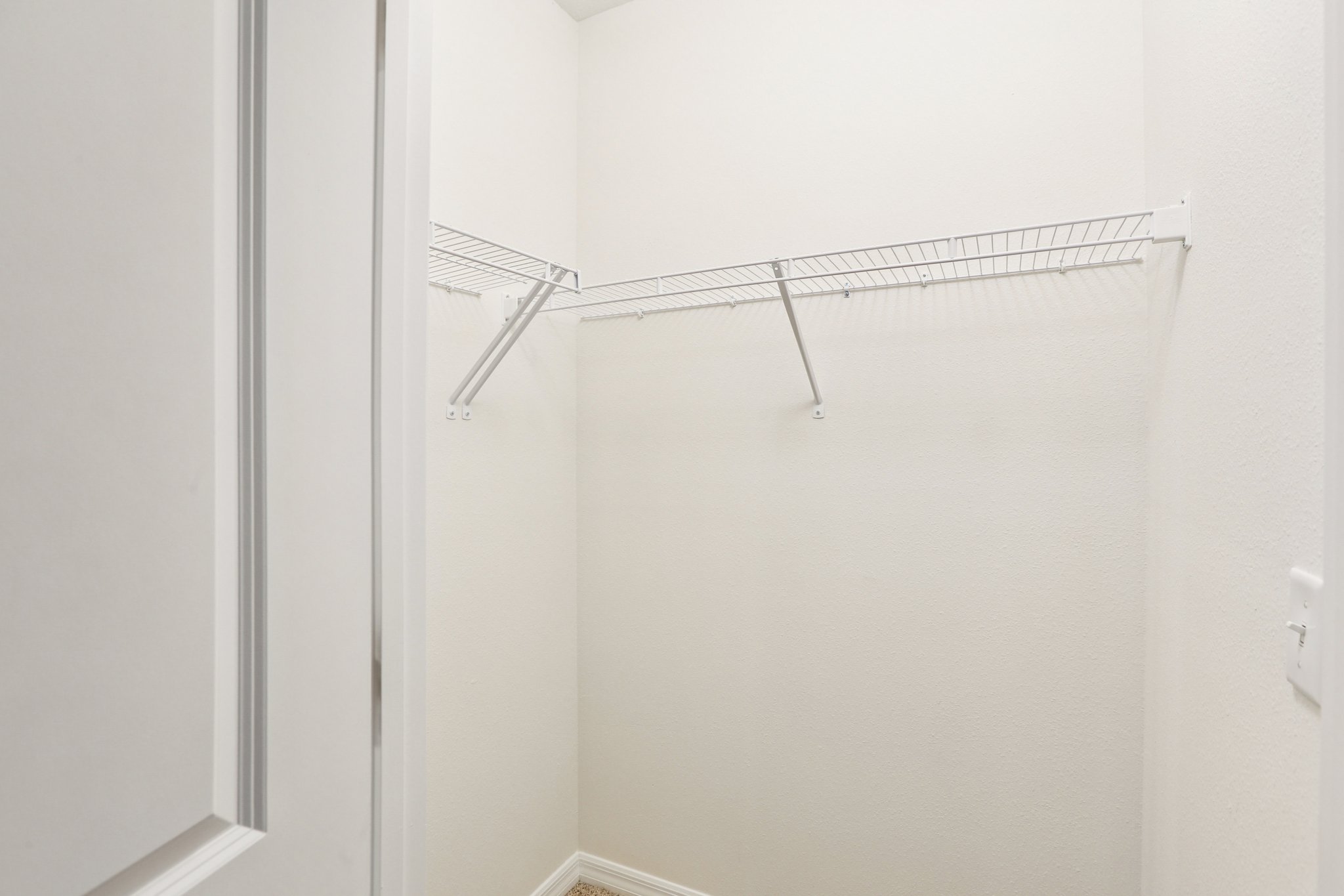 Arbor Pines Dr-S0909-052.jpg