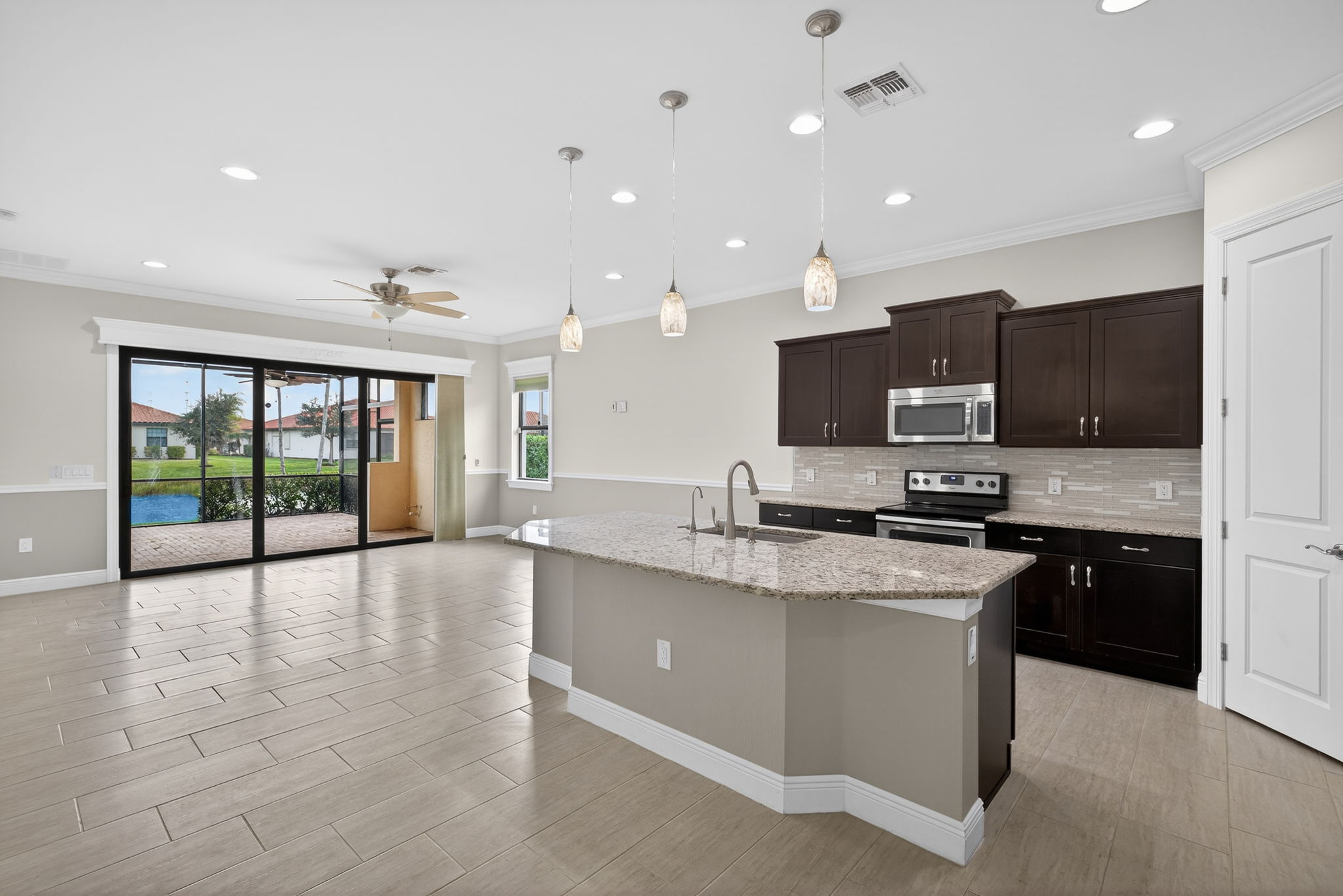 Breakfast Bar 2 of 2