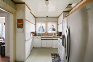  Photo 32