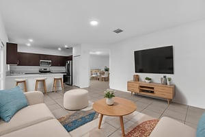1412SE27TH-8 virtually staged.jpeg