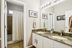 Westin Dr-S1702-045.jpg