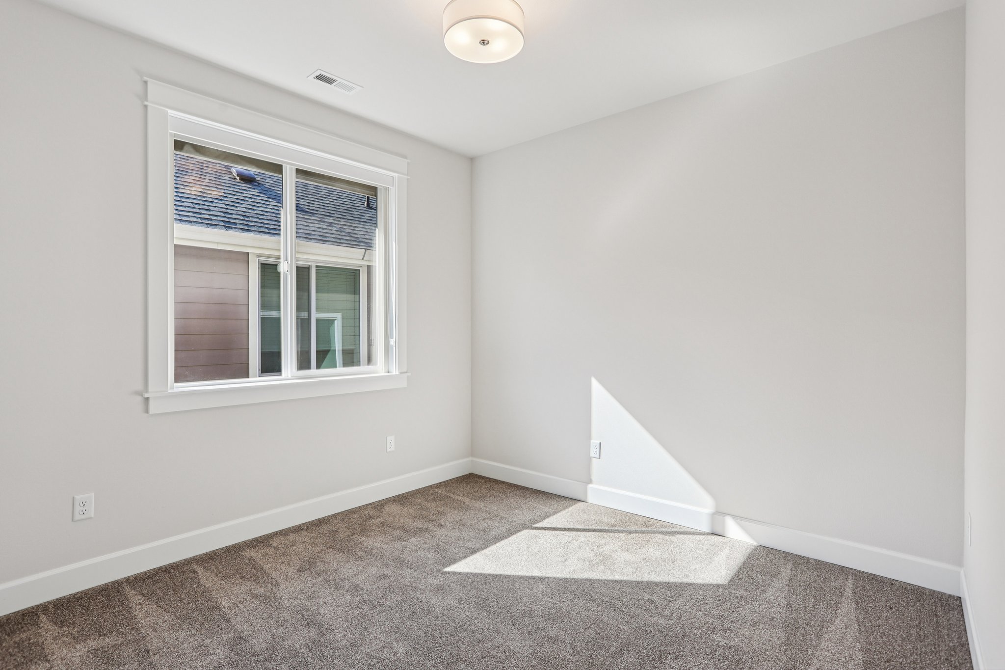 Westridge Way NE-S0303-022.jpg