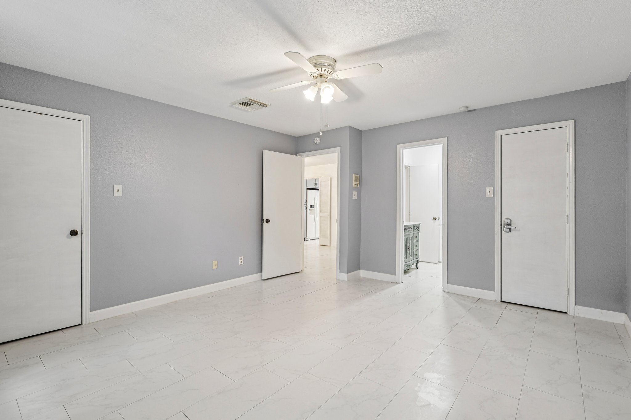 Misty Meadow Ln-0406-016.jpg