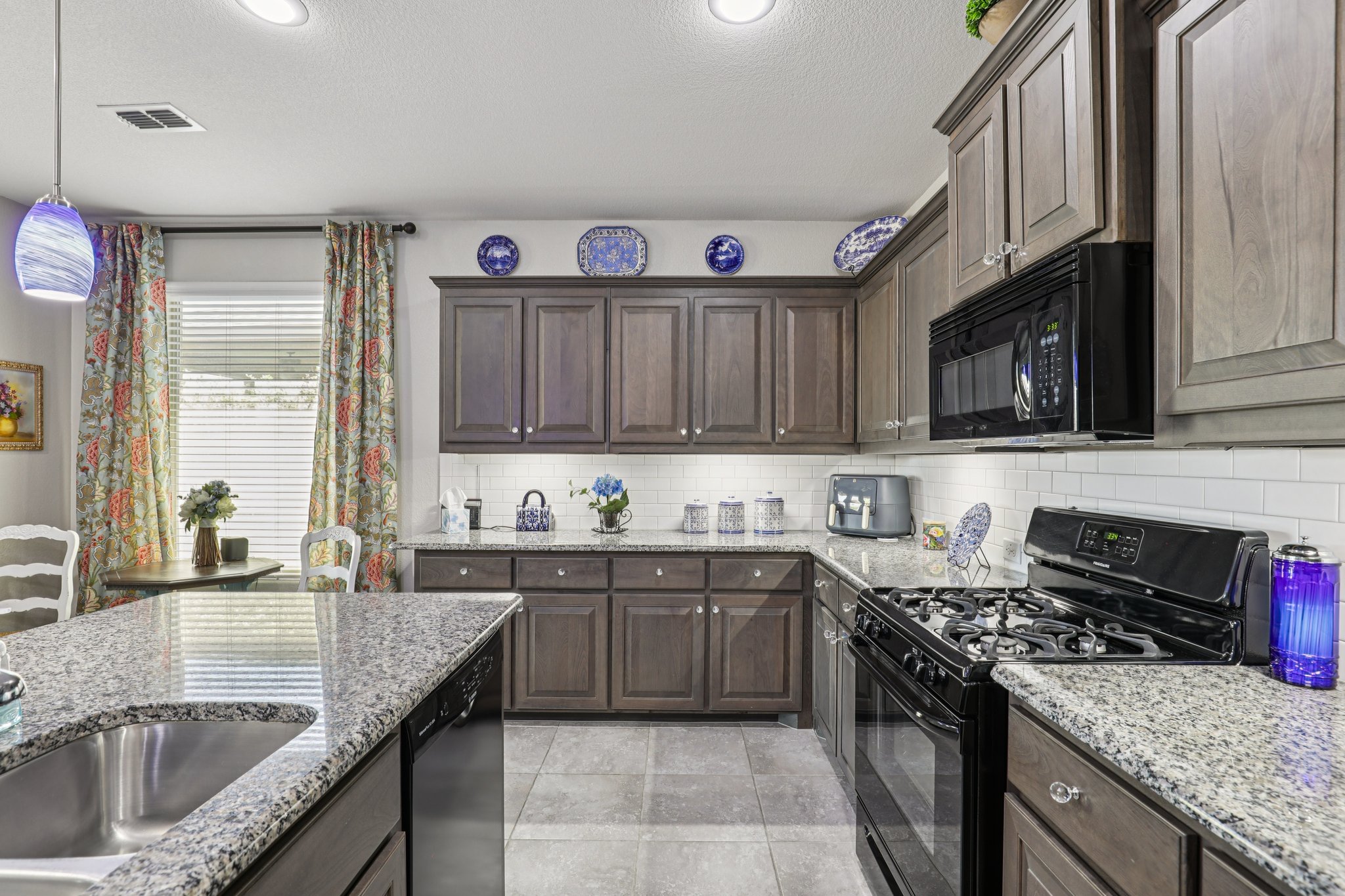 Rabbit Brush Ln-S1807-011.jpg