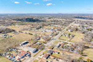 7-web-or-mls-14124 Seagoville Rd-7