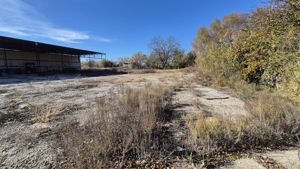 PICS FROM LOT AT SEAGOVILLE RD  (16)