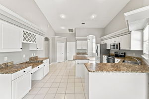  Photo 47
