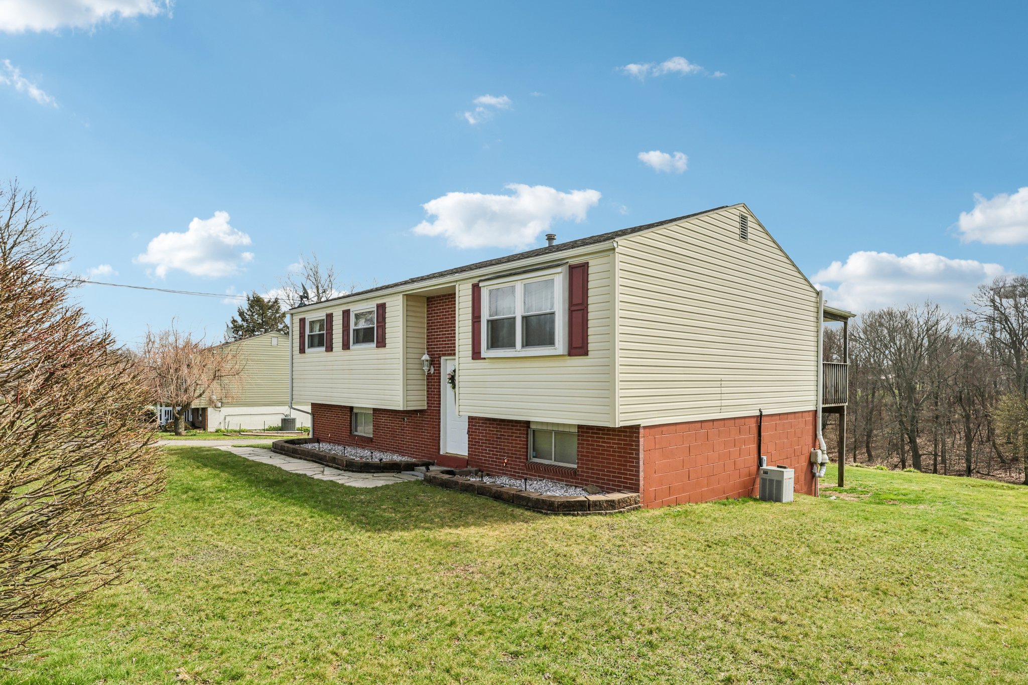 Lexington Dr-S2803-003.jpg