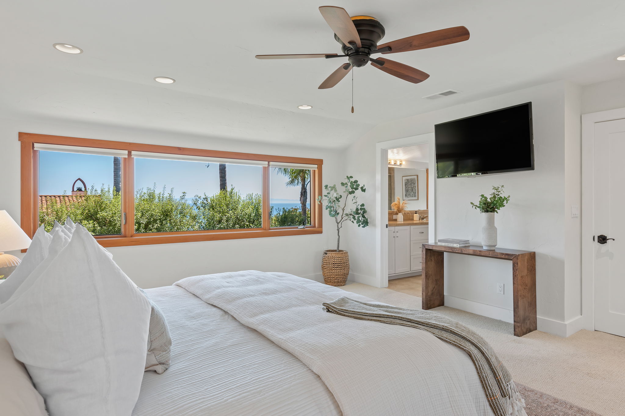 21 - Primary Bedroom