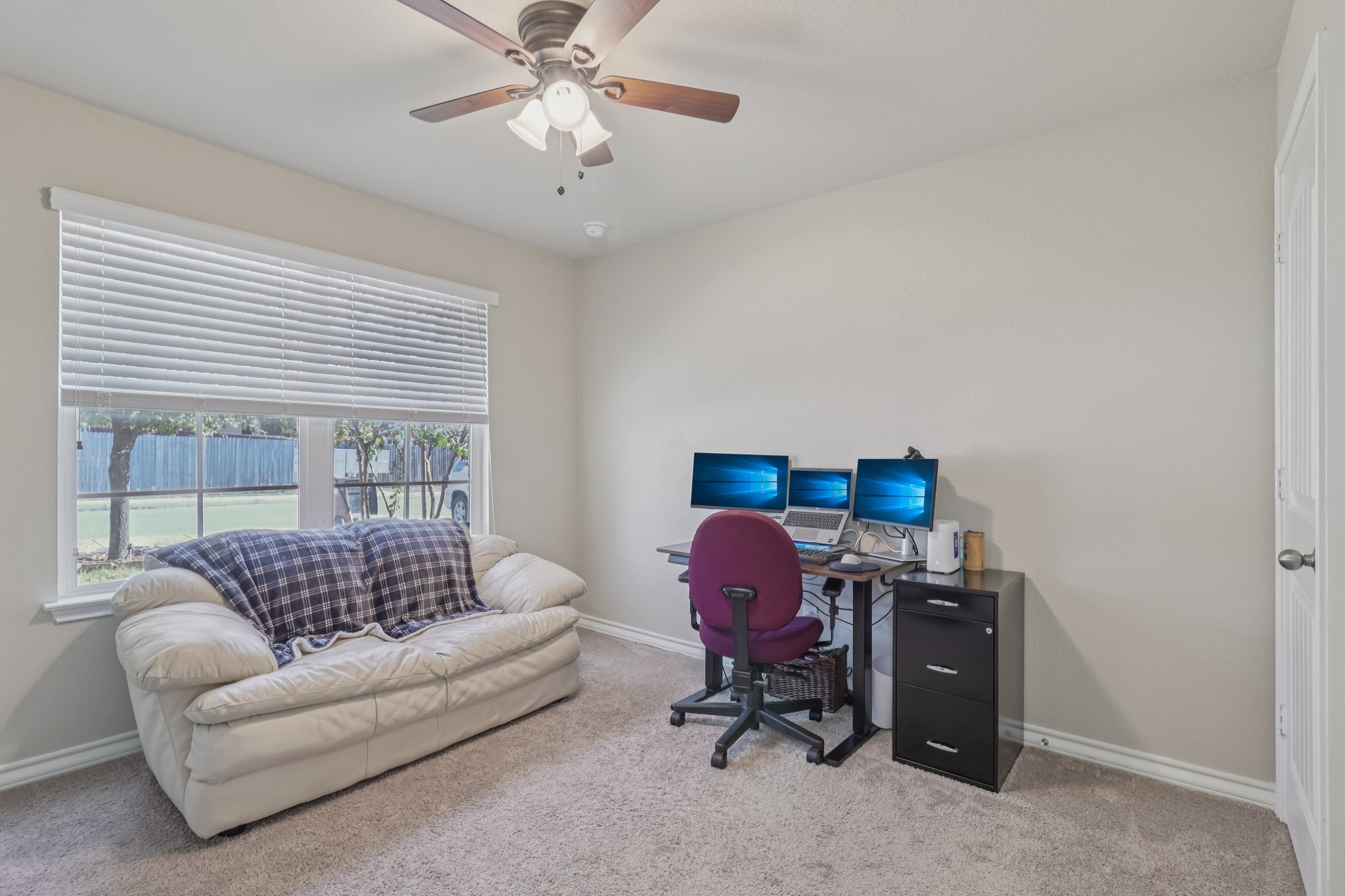 Slate Cyn-S2712-017.jpg