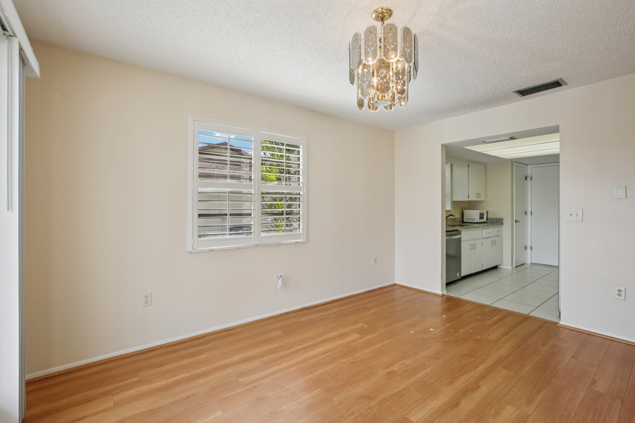 Strada D Argento-L0601-014.jpg