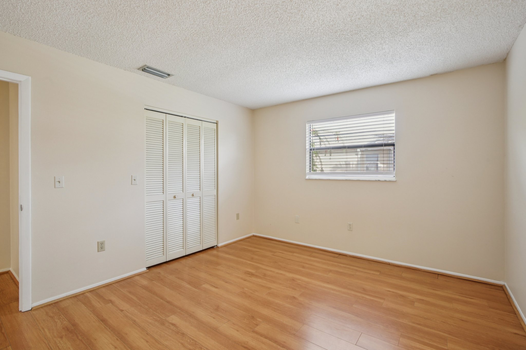 Strada D Argento-L0601-025.jpg