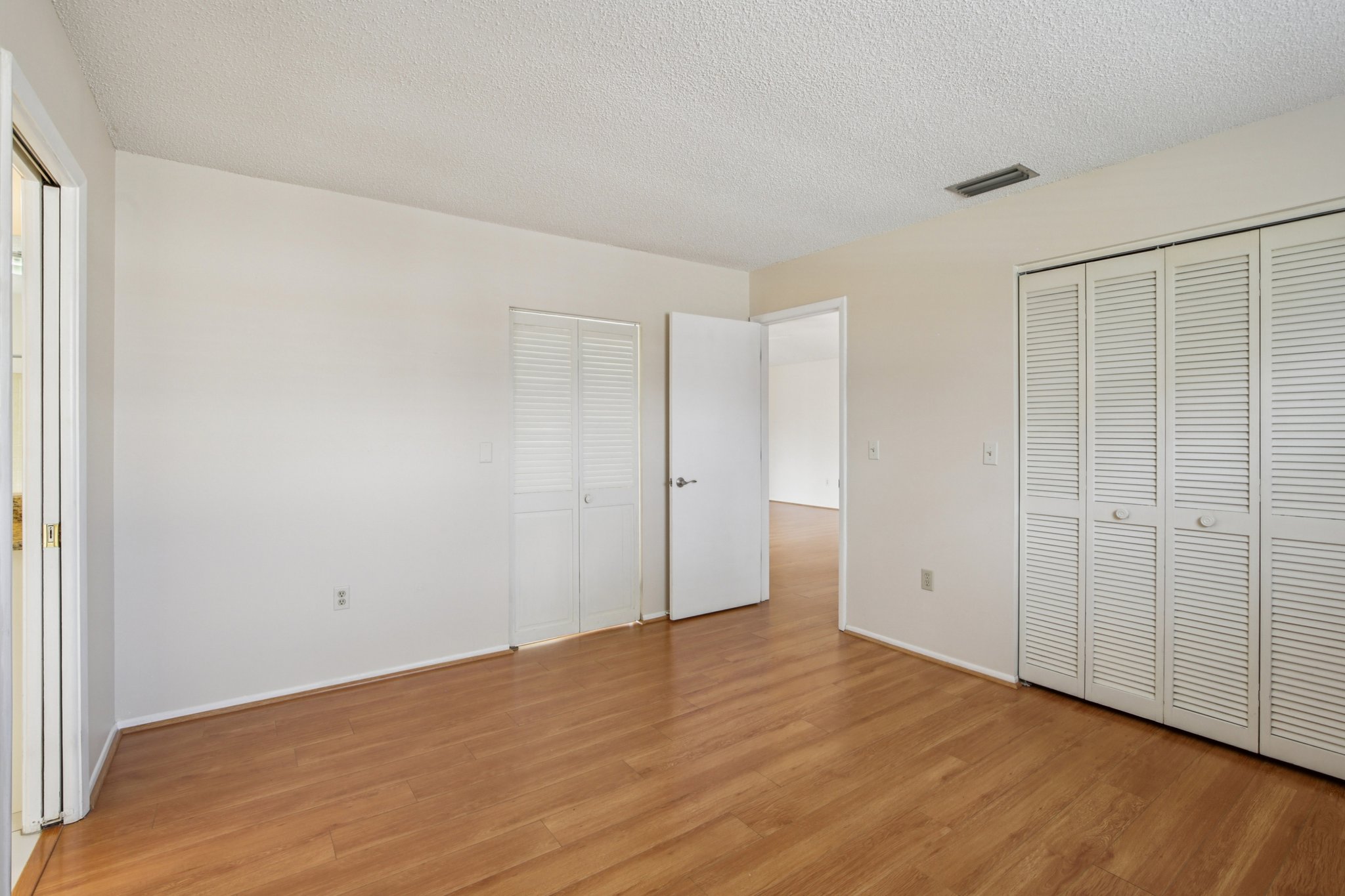 Strada D Argento-L0601-026.jpg