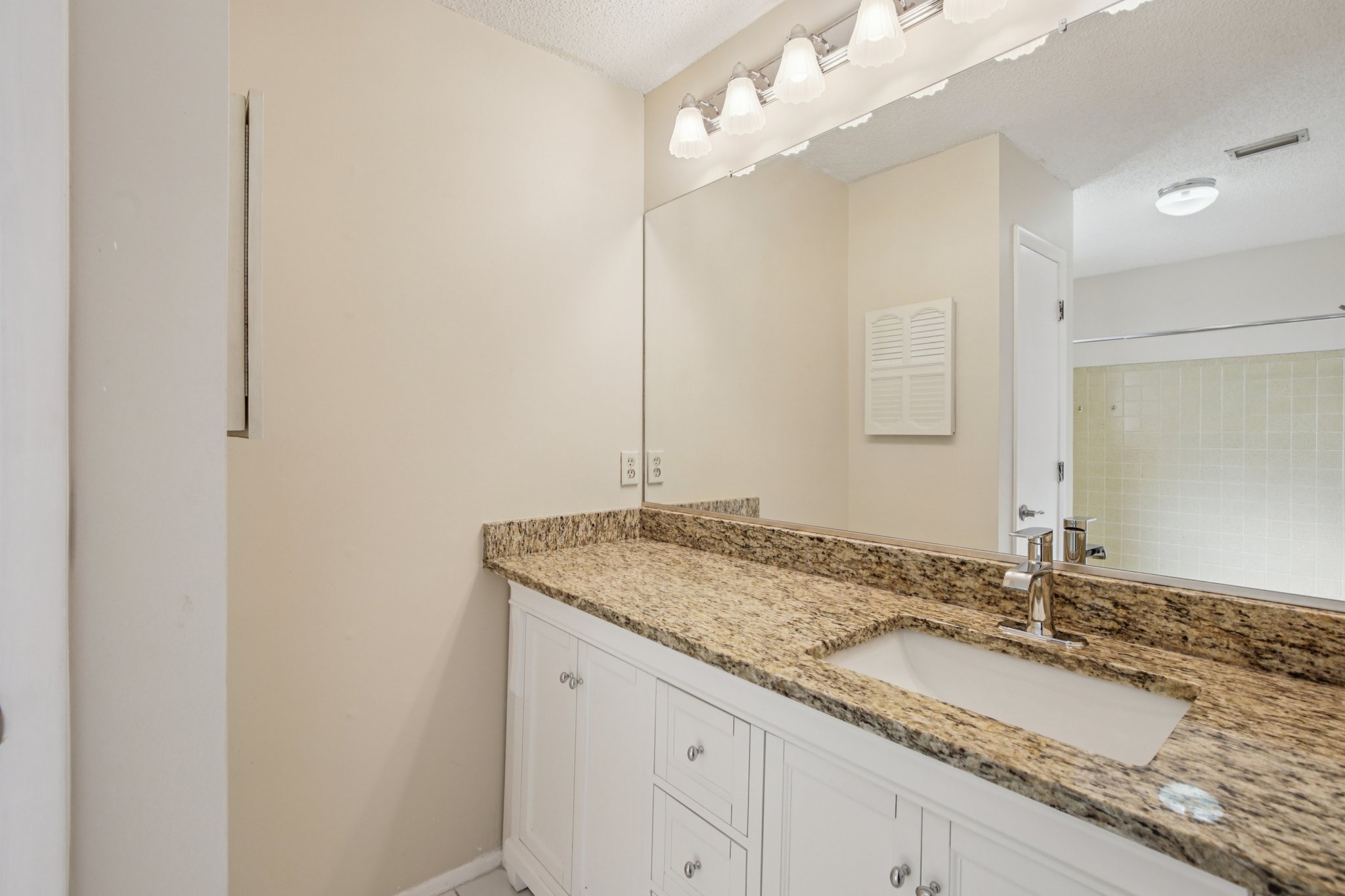 Strada D Argento-L0601-028.jpg