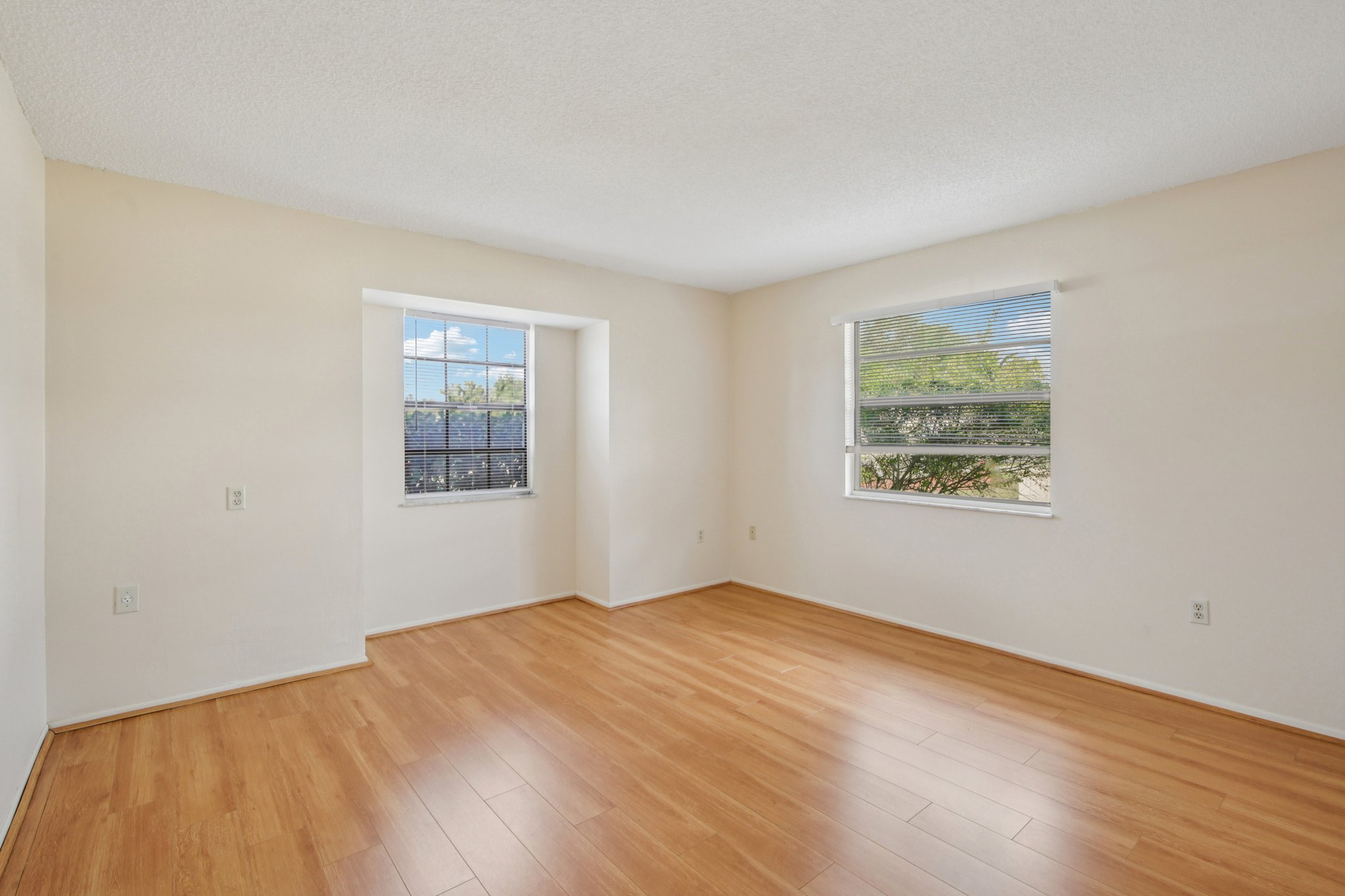 Strada D Argento-L0601-034.jpg