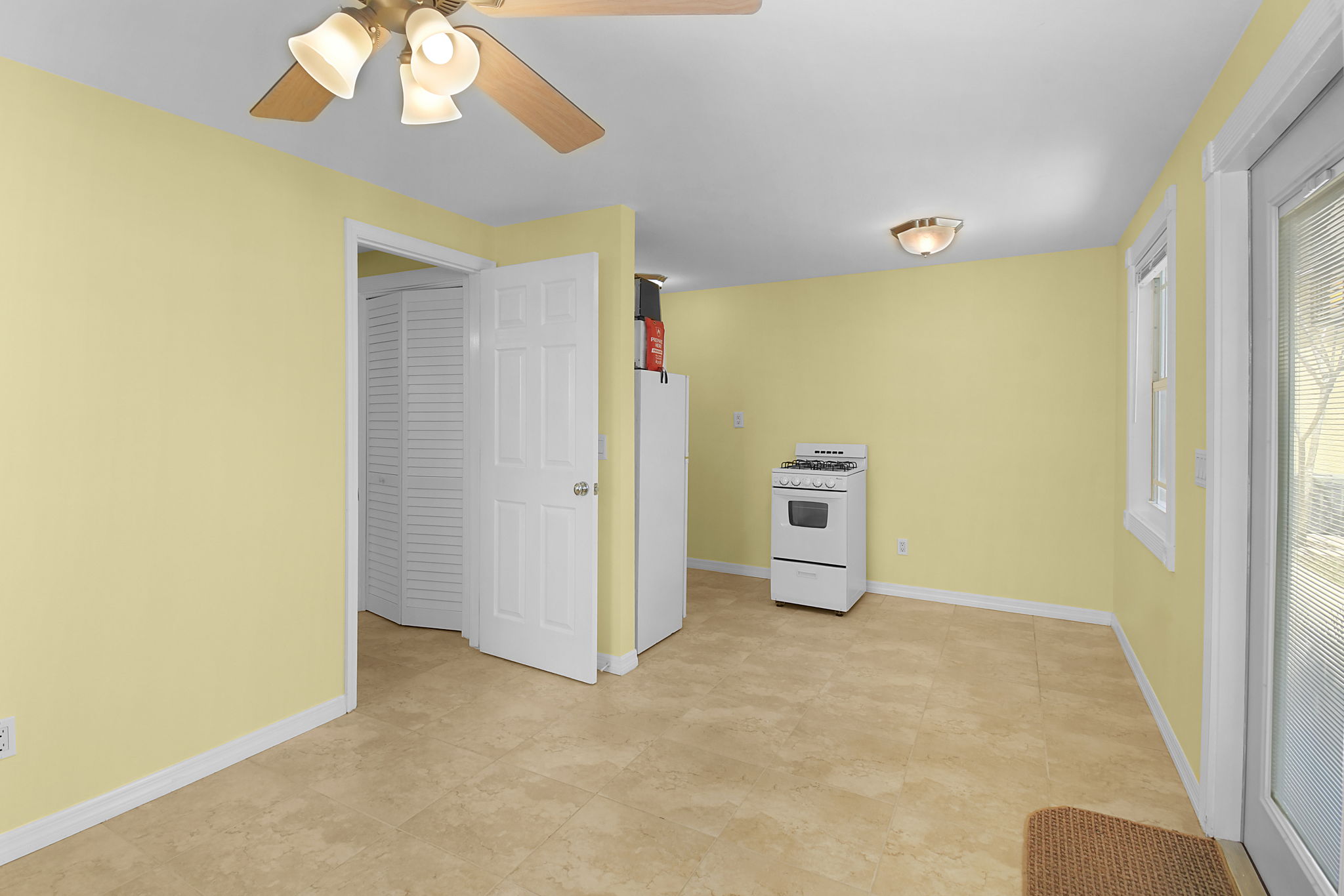  Photo 7