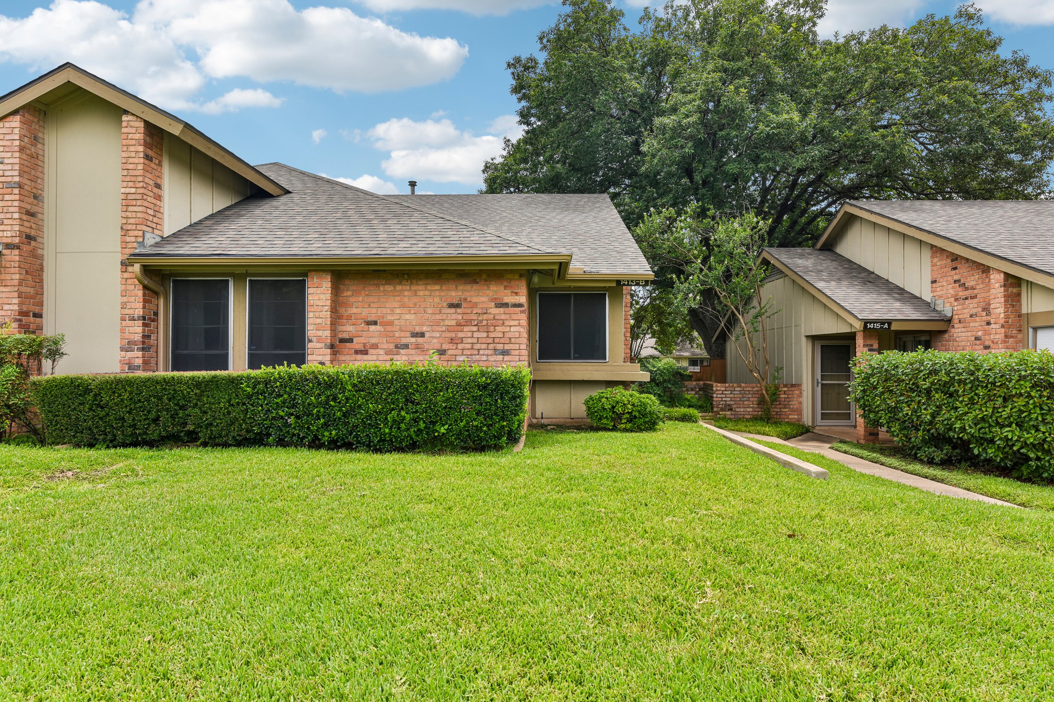 W Braker Ln B-S1707-002.jpg