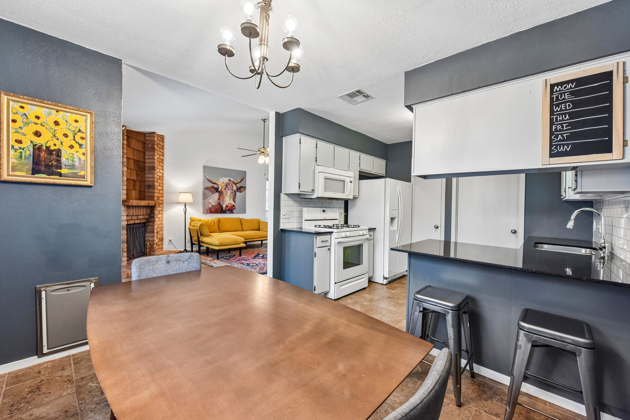 W Braker Ln B-S1707-014.jpg