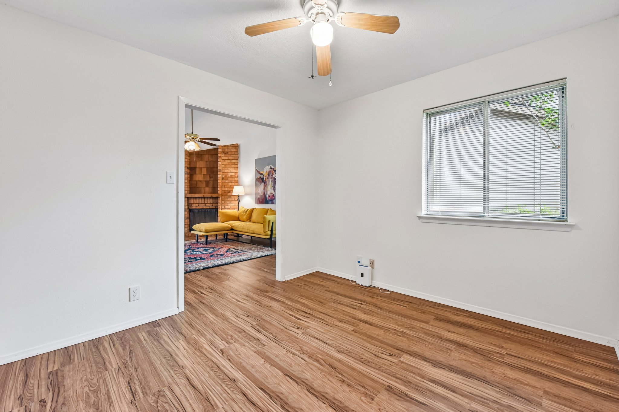 W Braker Ln B-S1707-020.jpg