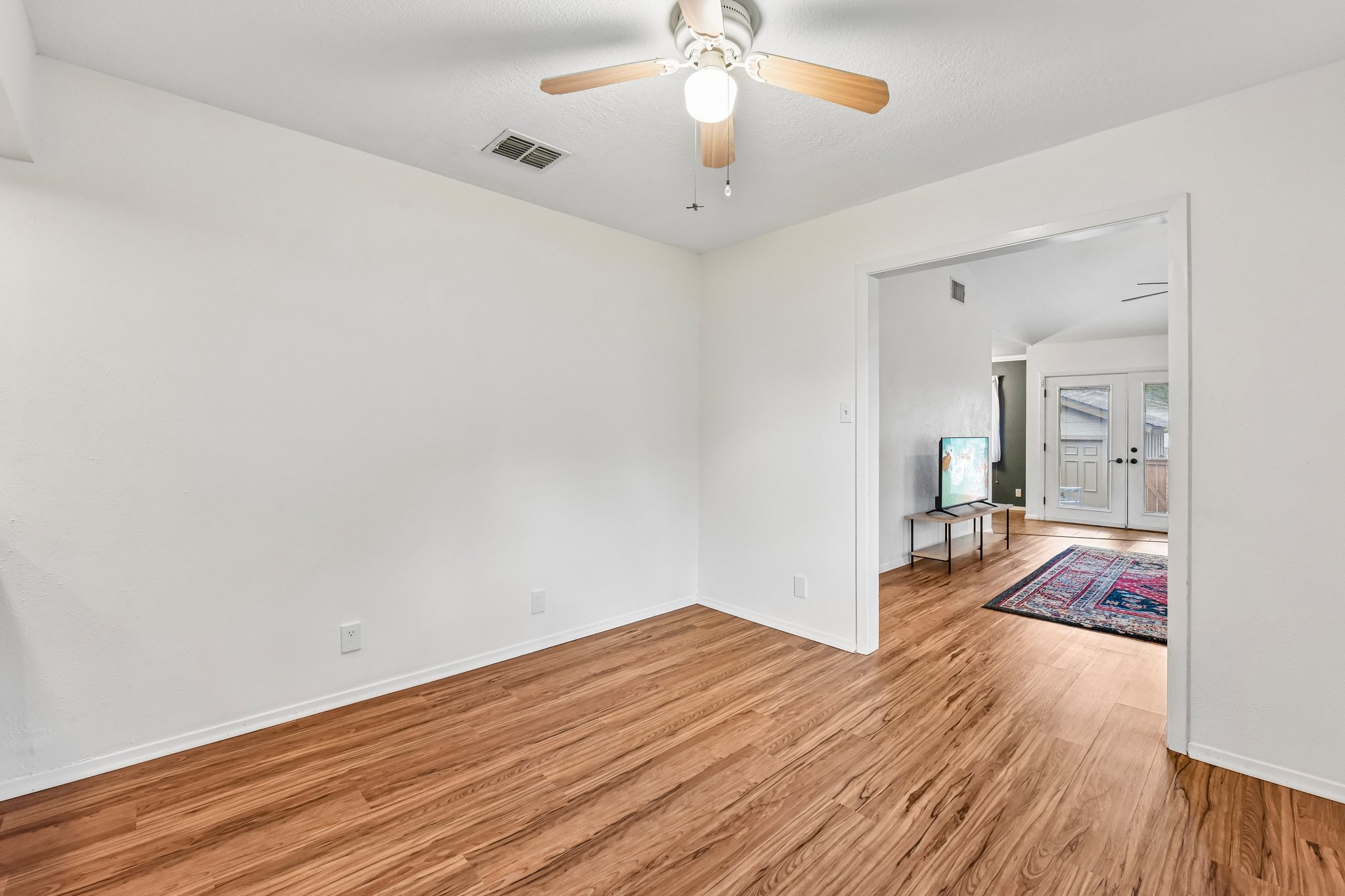 W Braker Ln B-S1707-021.jpg
