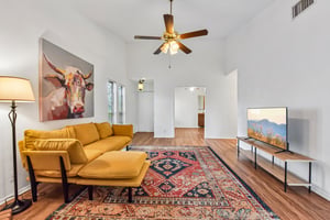 W Braker Ln B-S1707-011.jpg