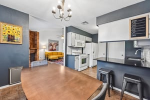 W Braker Ln B-S1707-014.jpg