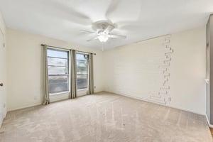 W Braker Ln B-S1707-027.jpg