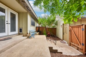 W Braker Ln B-S1707-041.jpg