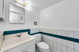 Bathroom 2a