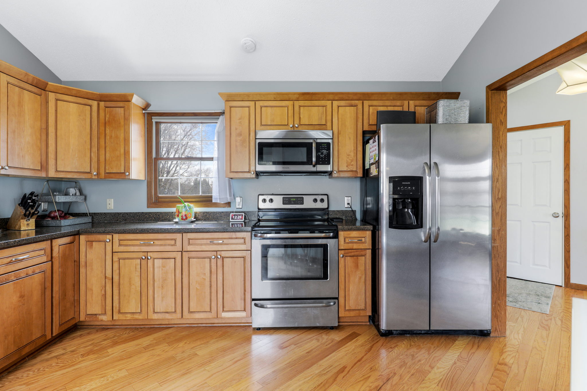  Photo 18