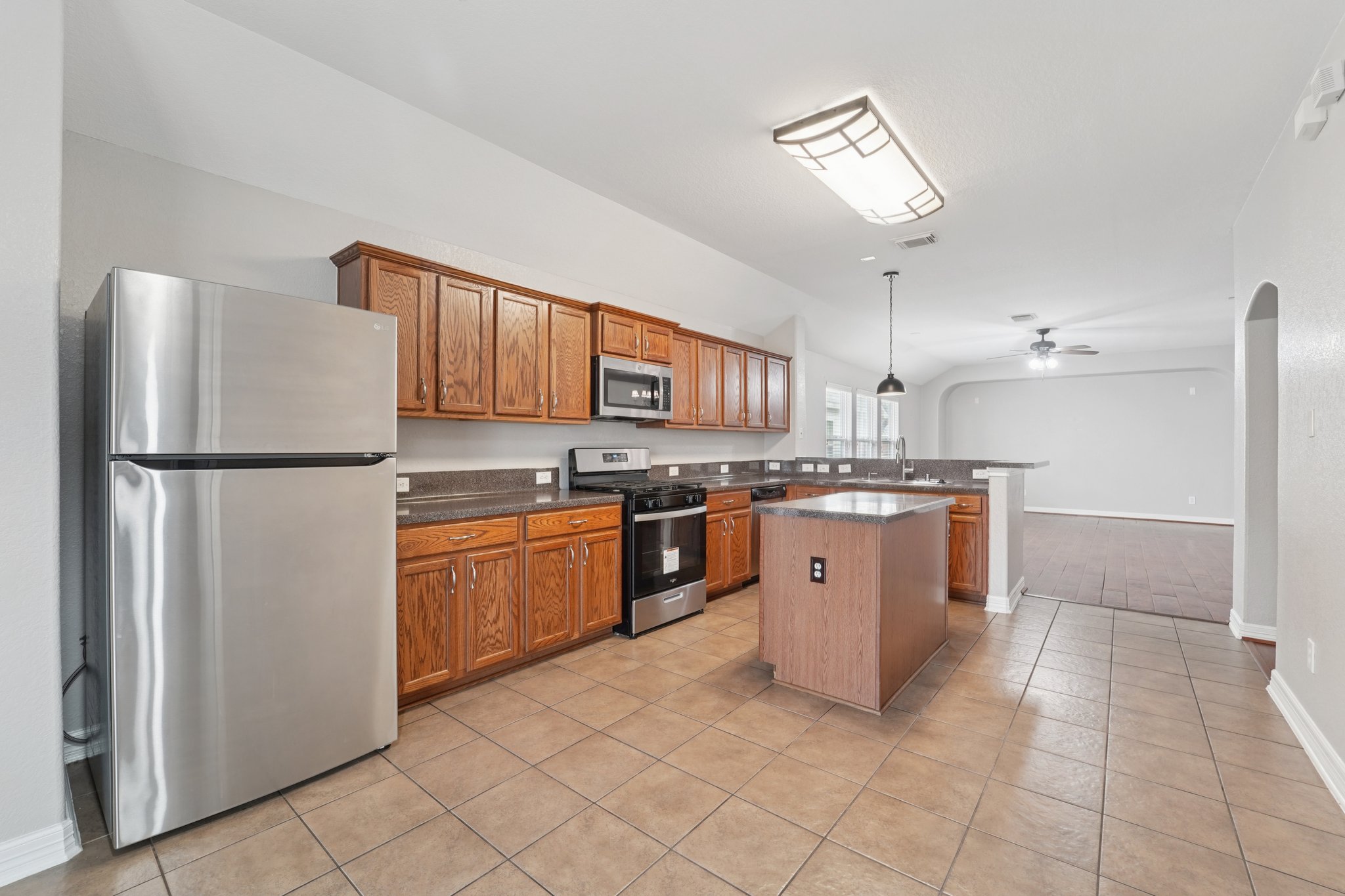 Brayford Pl Dr-S1204-006.jpg