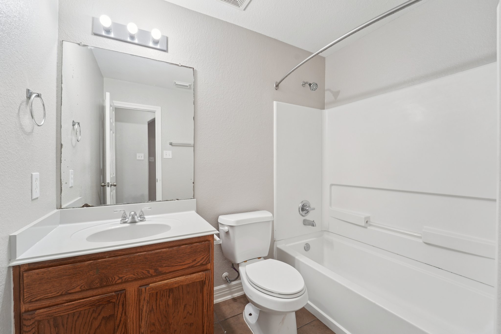 Brayford Pl Dr-S1204-020.jpg