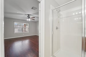 Brayford Pl Dr-S1204-017.jpg